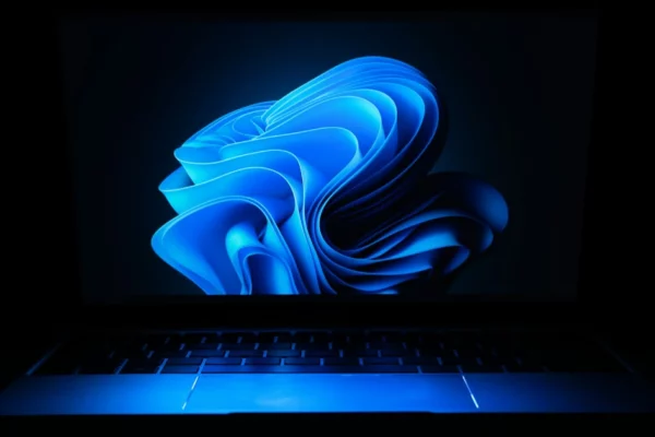 Windows 11 might soon be able to install updates without requiring a reboot